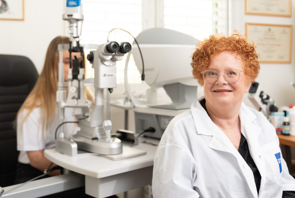 עדשות מגע סקלרליות לטיפול במחלת קרטוקונוס