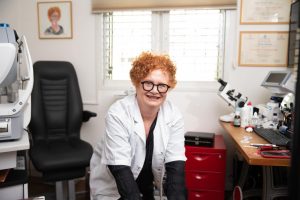 אודות ארזה פרוכטר - אופטומטריסטית קלינית ברמת אביב, תל אביב